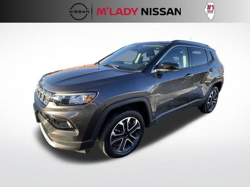 Used 2022 Jeep Compass Limited image 4