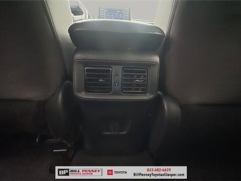 Used 2020 Toyota RAV4 LE image 13