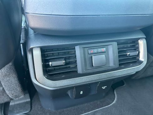 Certified 2022 Ford F150 Platinum w/ Equipment Group 701A High AWD/4WD image 21