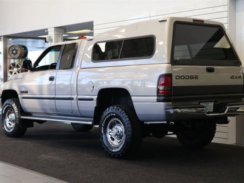 Used 1998 Dodge Ram 2500 Truck 4x4 Quad Cab image 6