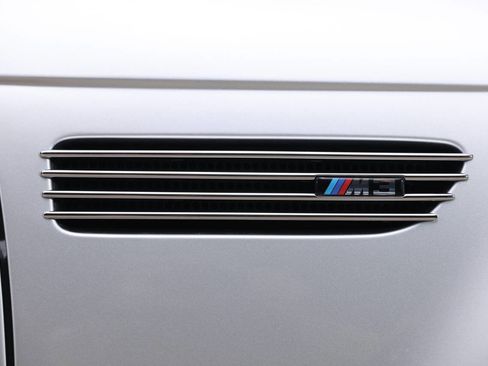 Used 2005 BMW M3 Coupe image 32