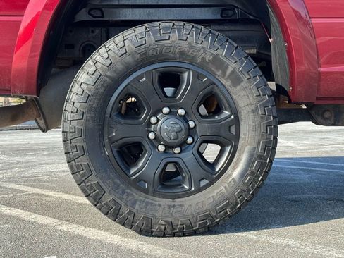 Used 2018 RAM 2500 Big Horn w/ Sport Appearance Group image 28