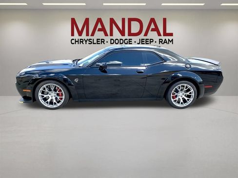 Used 2023 Dodge Challenger SRT Hellcat RWD image 9