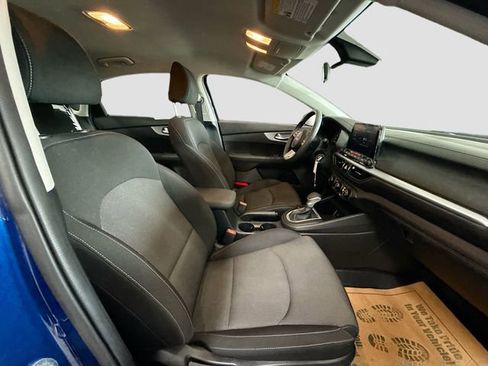 Used 2023 Kia Forte LXS w/ LXS Technology Package FWD image 26