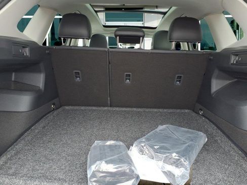 New 2026 Volkswagen Tiguan SE image 10