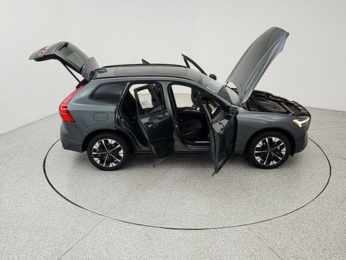 New 2026 Volvo XC60 B5 Plus w/ Climate Package AWD/4WD image 47