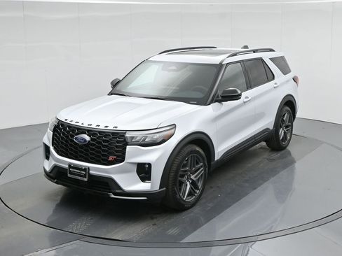 New 2026 Ford Explorer ST w/ Sun And Sound Package image 38