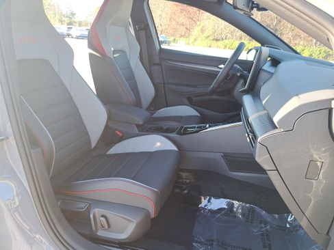 New 2026 Volkswagen GTI SE image 10