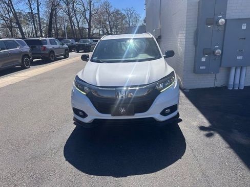 Used 2020 Honda HR-V Sport image 2