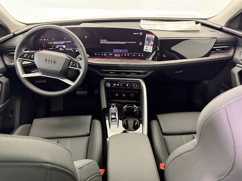 New 2025 Audi Q5 Premium Plus image 18