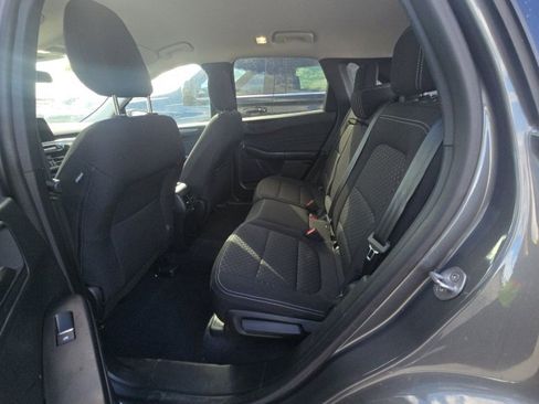 Used 2023 Ford Escape Active image 18