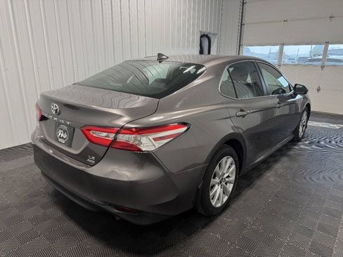 Used 2020 Toyota Camry LE AWD/4WD image 3