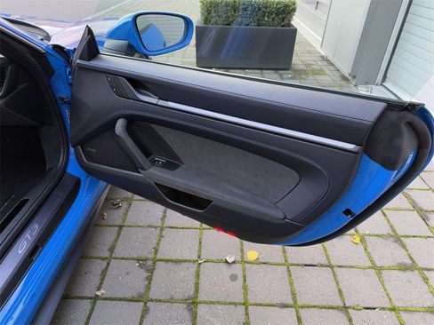 Used 2023 Porsche 911 GT3 image 29