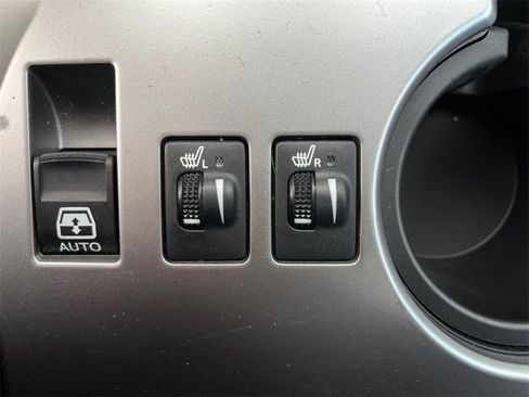 Certified 2018 Toyota 4Runner SR5 image 24