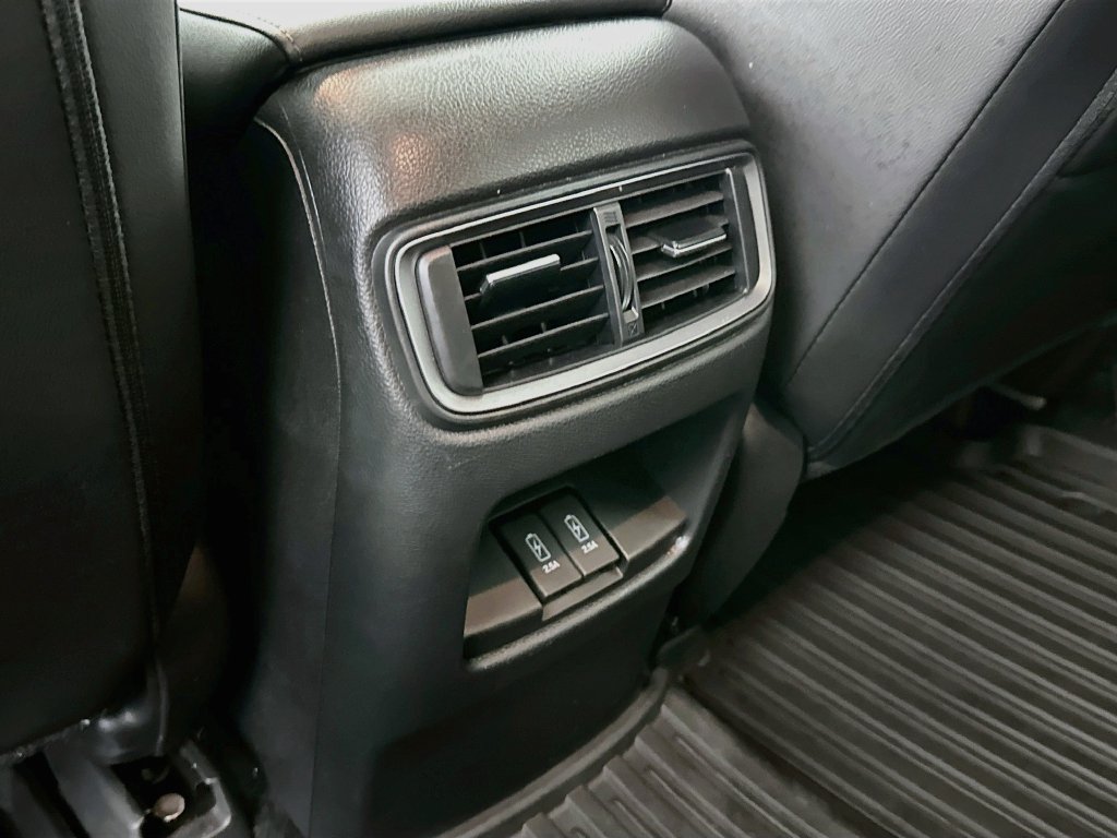 Used 2022 Honda CR-V Touring image 27