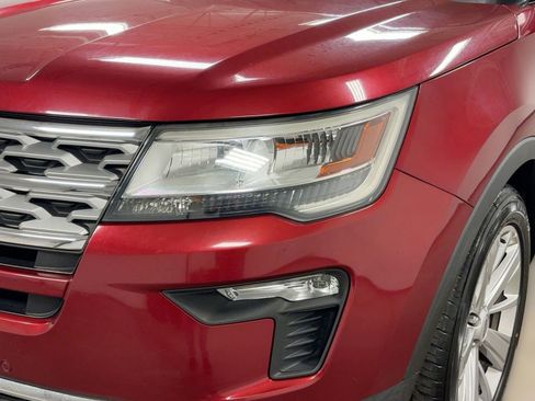 Used 2019 Ford Explorer Limited w/ Class III Trailer Tow Package image 10