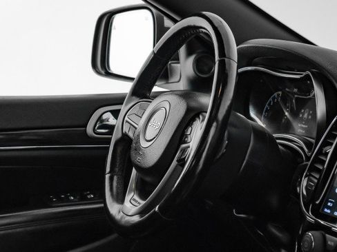 Used 2020 Jeep Grand Cherokee Limited image 11