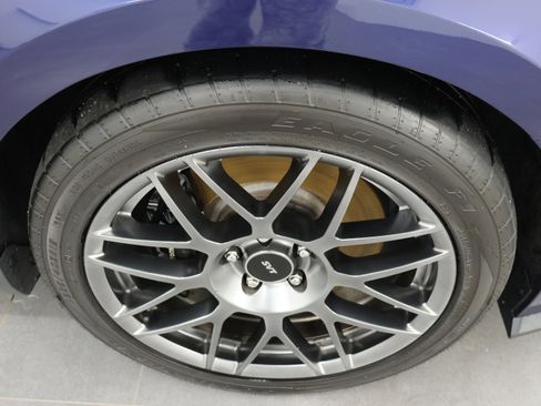 Used 2011 Ford Mustang Shelby GT500 w/ SVT Performance Pkg image 3