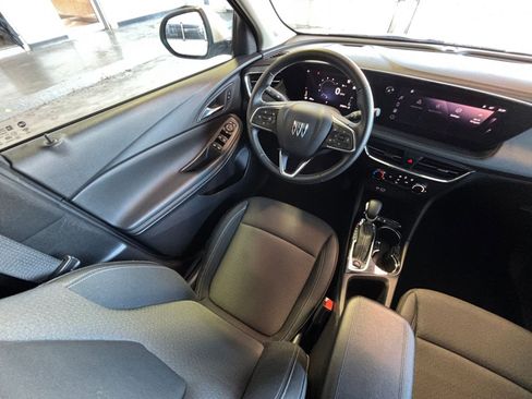 Used 2025 Buick Encore GX Preferred image 38