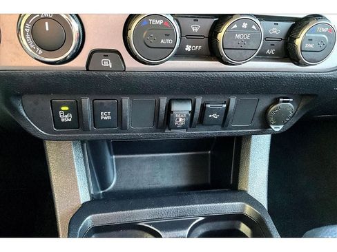 Used 2023 Toyota Tacoma SR5 w/ Technology Package image 24