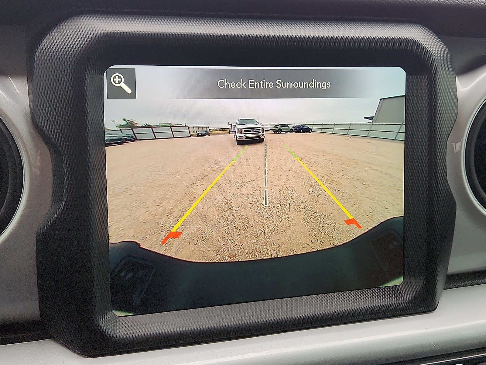 Used 2023 Jeep Gladiator Sport AWD/4WD image 14
