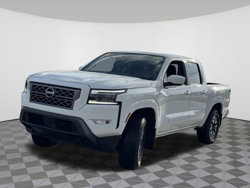 Used 2024 Nissan Frontier SL w/ Technology Package image 15