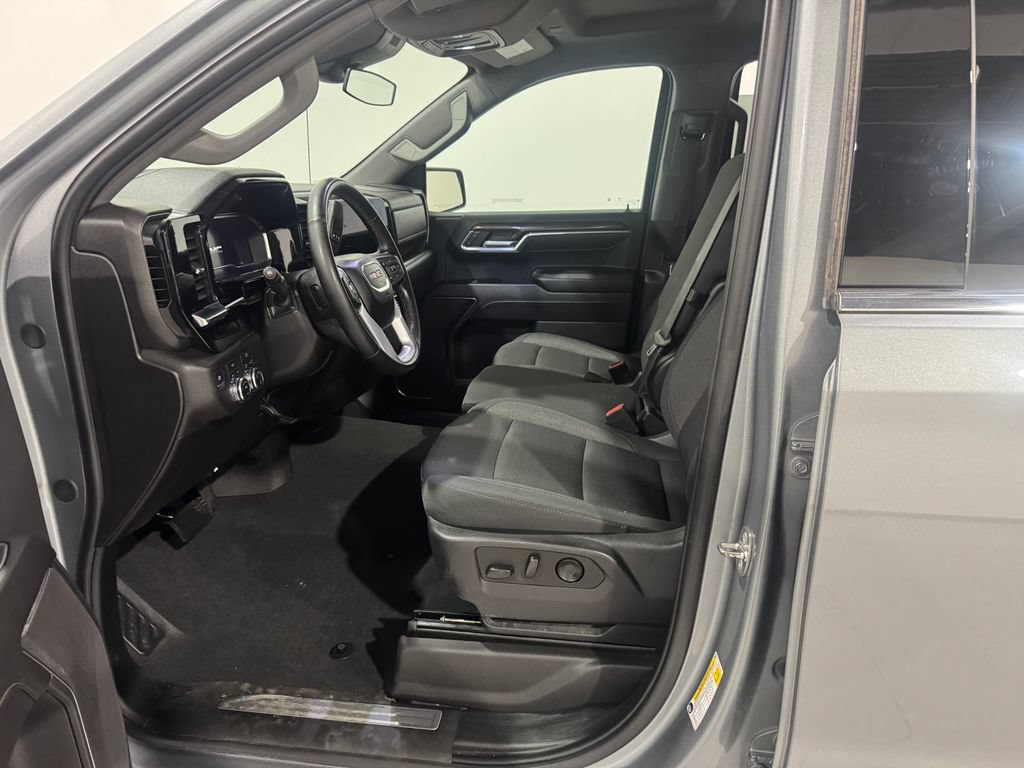 Used 2024 GMC Sierra 1500 SLE AWD/4WD image 14