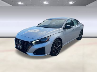 New 2025 Nissan Altima 2.5 SR w/ SR Premium Package