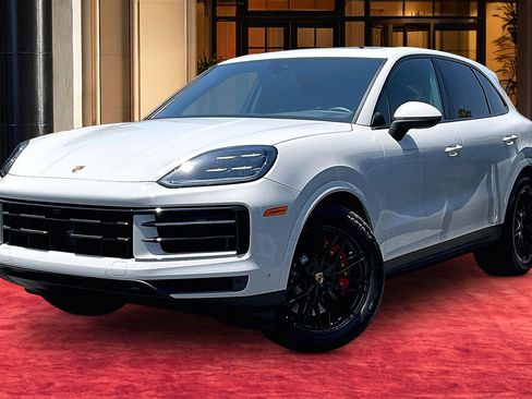 Used 2026 Porsche Cayenne S AWD/4WD image 1