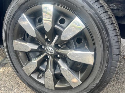 Used 2016 Toyota Corolla S Special Edition image 9