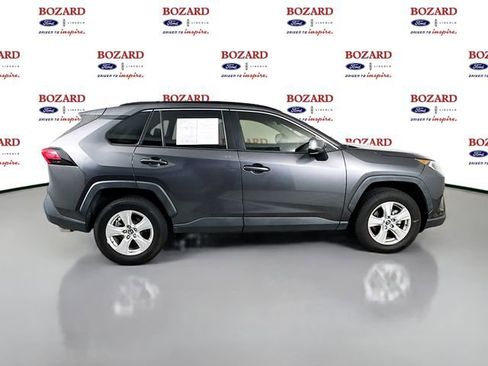 Used 2019 Toyota RAV4 XLE image 9