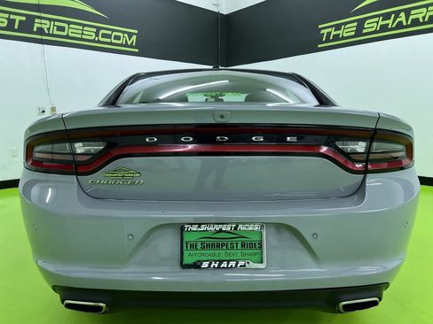 Used 2021 Dodge Charger SXT w/ Leather Interior Group RWD image 8