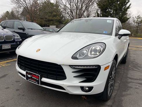 Used 2018 Porsche Macan S image 37