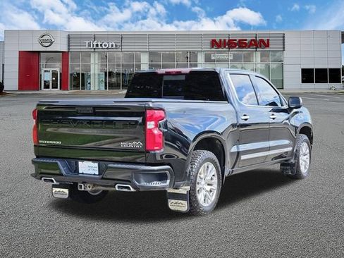 Used 2024 Chevrolet Silverado 1500 High Country w/ High Country Premium Package AWD/4WD image 4