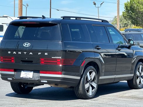 Certified 2025 Hyundai Santa Fe Limited AWD/4WD image 4