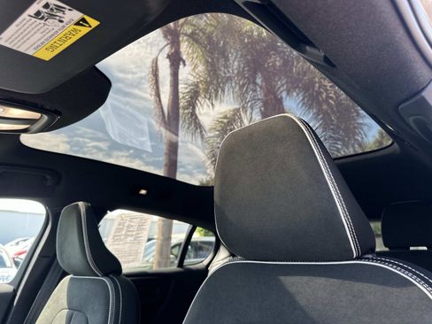 Certified 2023 Volvo C40 P8 Recharge Ultimate image 35