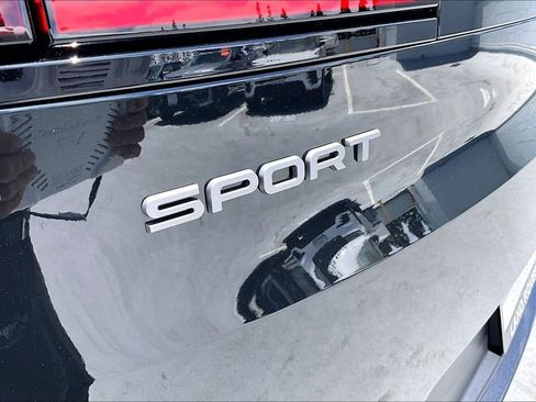New 2026 Land Rover Range Rover Sport SE AWD/4WD image 9