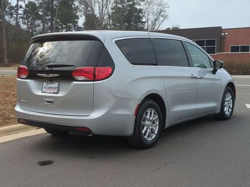 New 2026 Chrysler Voyager LX image 13