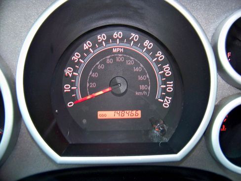 Used 2010 Toyota Tundra 4x4 Double Cab image 24