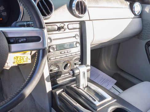 Used 2009 Ford Mustang Premium image 16