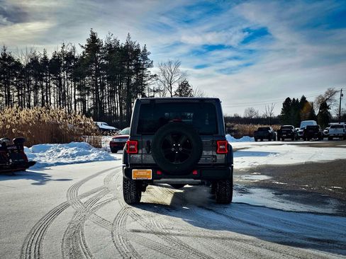 Certified 2021 Jeep Wrangler Unlimited Sahara image 5