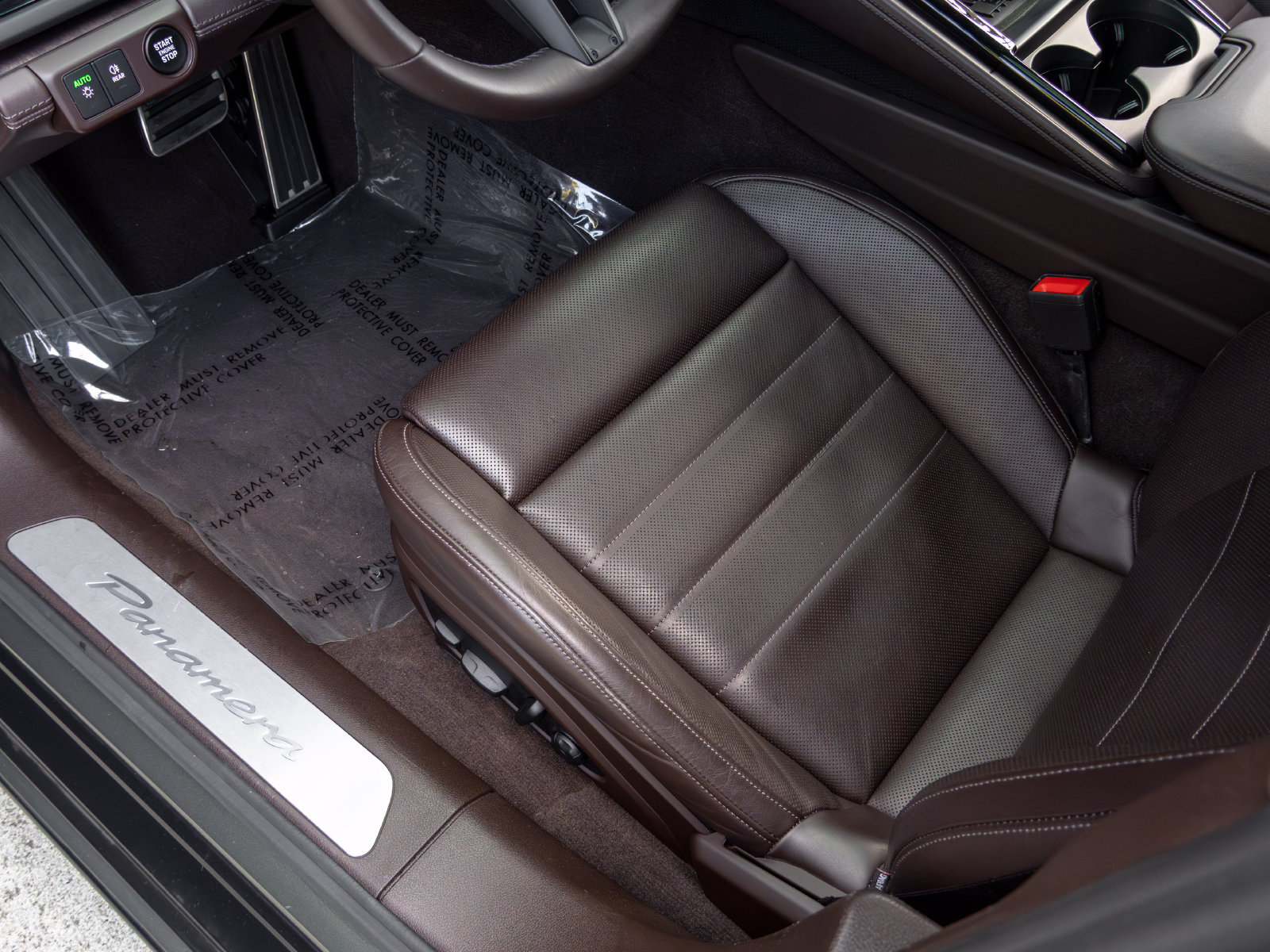 Certified 2024 Porsche Panamera image 26