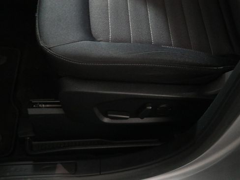 Used 2020 Ford Edge SE FWD image 20