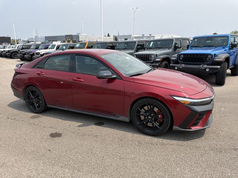 Used 2025 Hyundai Elantra N w/ Cargo Package FWD image 10