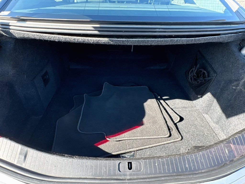 Used 2013 Cadillac XTS Premium FWD image 32