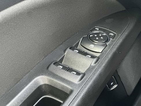 Used 2019 Ford Fusion SE image 15