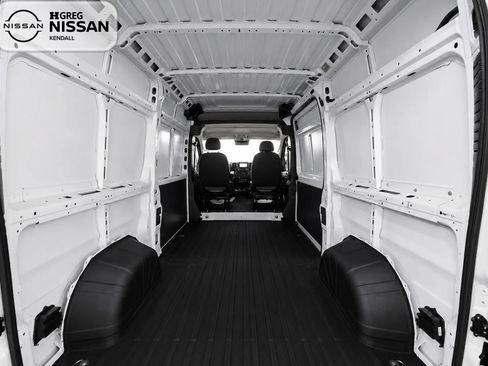 Used 2025 RAM ProMaster 1500 FWD image 12