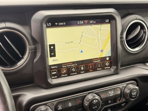 Used 2023 Jeep Wrangler Unlimited Sahara w/ Cold Weather Group AWD/4WD image 24