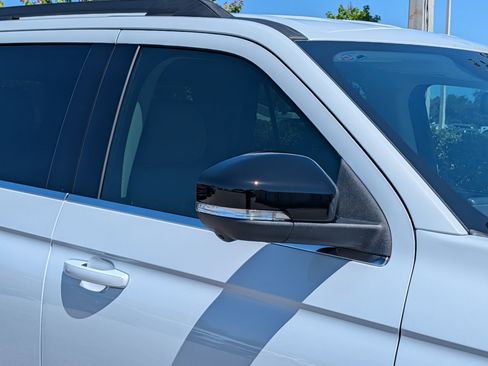 New 2026 Ford Expedition Active RWD image 11