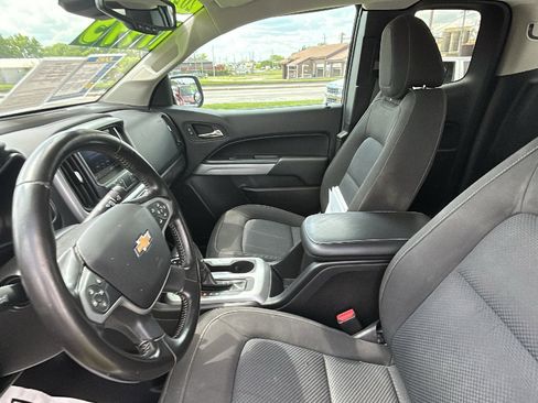 Used 2021 Chevrolet Colorado LT w/ Fleet Safety Package image 15